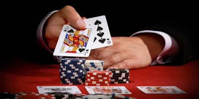 Game bài Poker Omaha mang đến trải nghiệm chiến thuật hấp dẫn